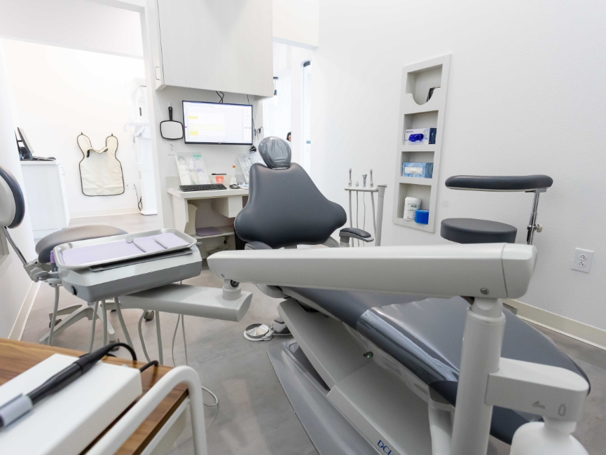 Dental treatment room